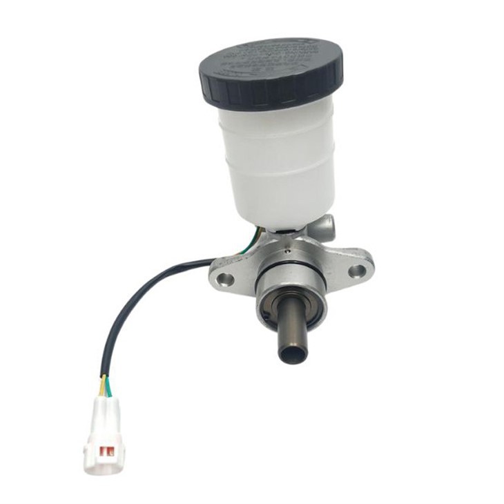 Brake Master Cylinder For SUZUKI JIMNY 51100-81A01 51100-56B10