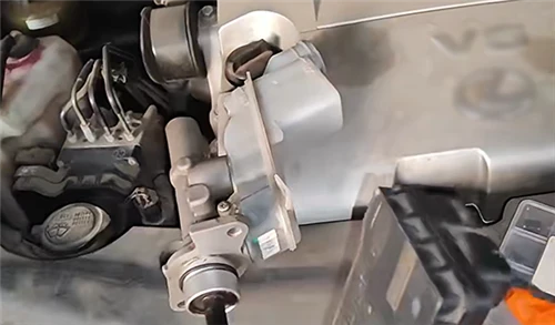 Canllaw Datrys Problemau Meistr Brake Hydrolig a Silindr Olwyn